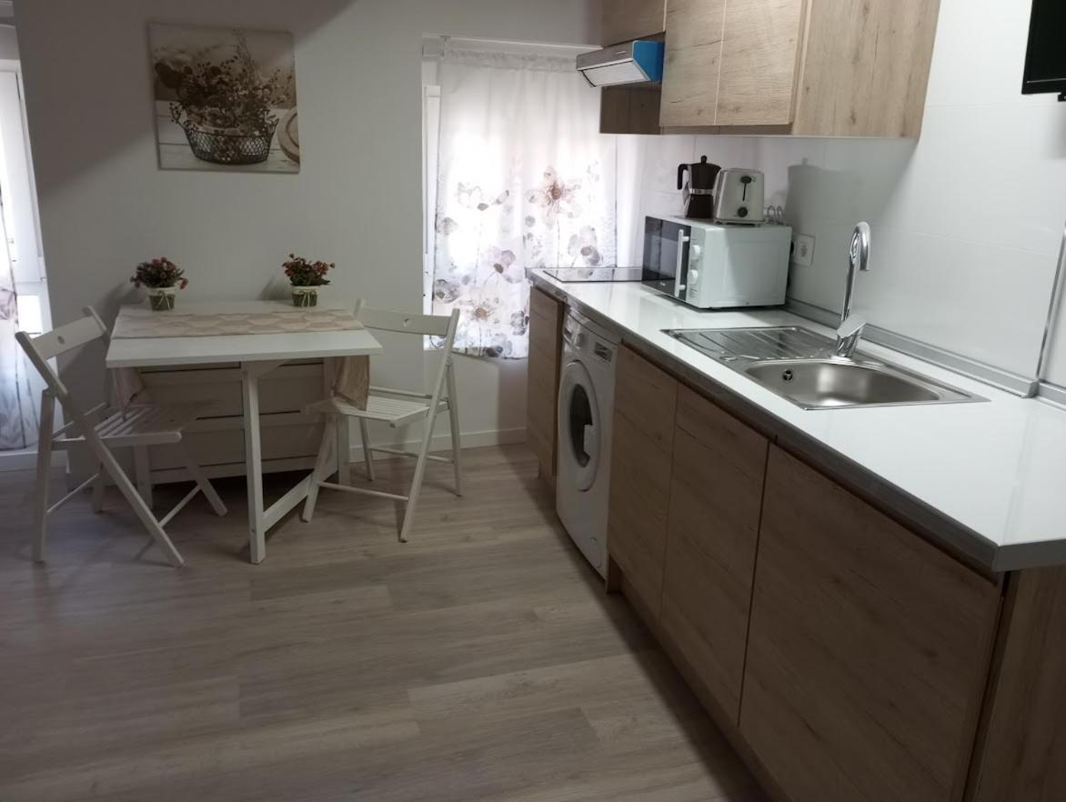 Apartamentos "El Balconico" Арґедас Екстер'єр фото
